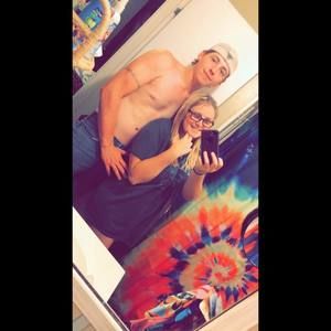 Meet your Posher, Katelyn